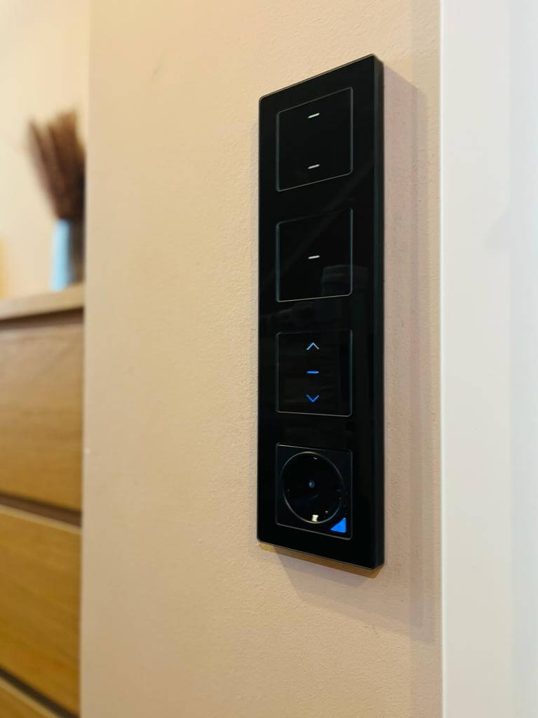 SIRO Smart Unterputz Steckdose Venus schwarz